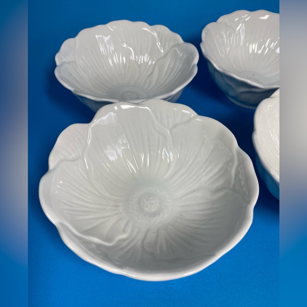 Pier 1 Imports Poppy Flower 4.5” Small White Porcelain Tulip Bowl Set of 4 Bowls